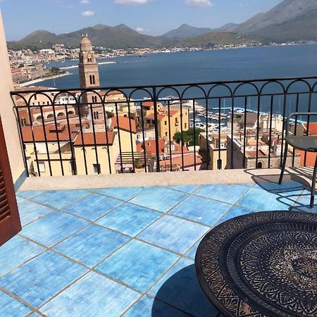Le Suite Guarinelli B&B กาเอตา ภายนอก รูปภาพ