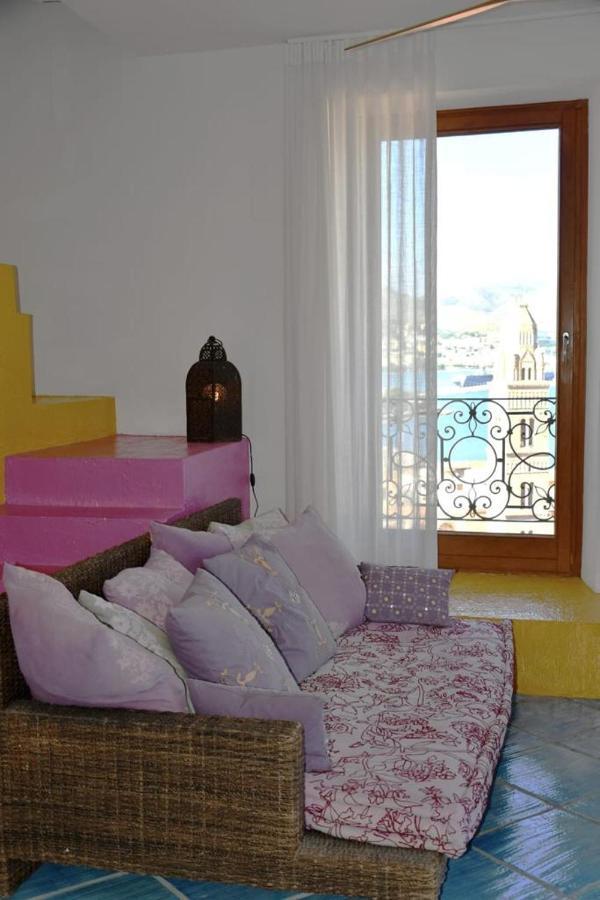 Le Suite Guarinelli B&B กาเอตา ภายนอก รูปภาพ