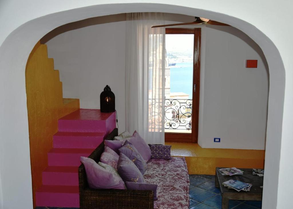 Le Suite Guarinelli B&B กาเอตา ภายนอก รูปภาพ
